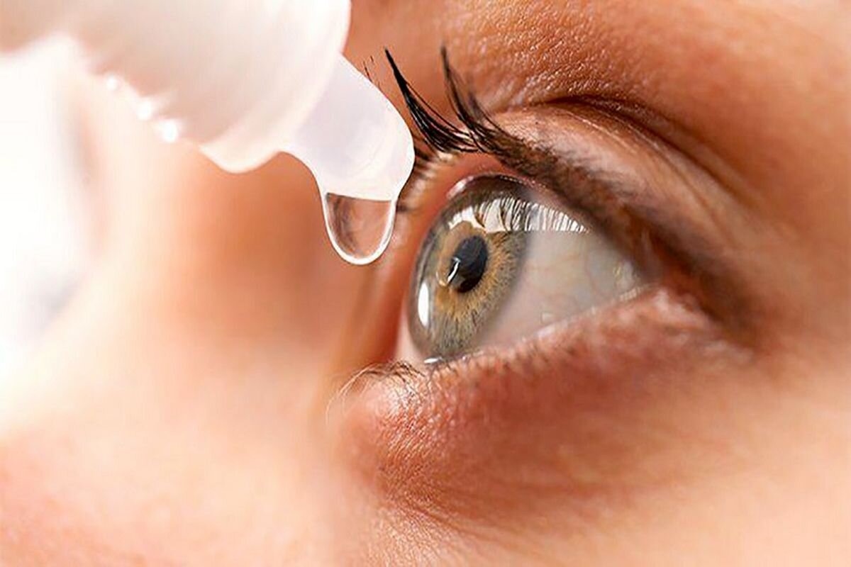 تبلیغات این قطره چشم دروغ است خطر پارگی شبکیه چشم در کمین مصرف‌کنندگان
