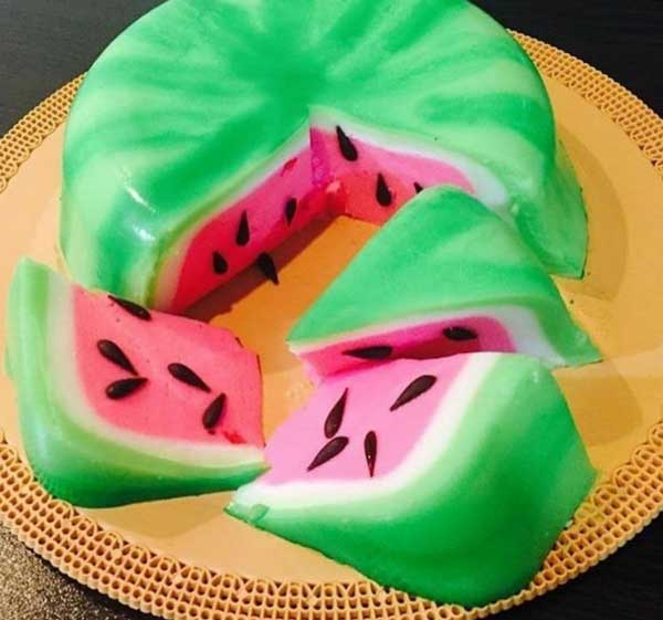 طرز تهیه ژله هندوانه