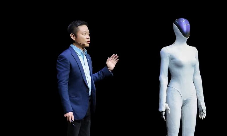 نمایش جنجالی شرکت رباتیک برای اثبات کارش؛ ربات را وسط صحنه “شکافت”!