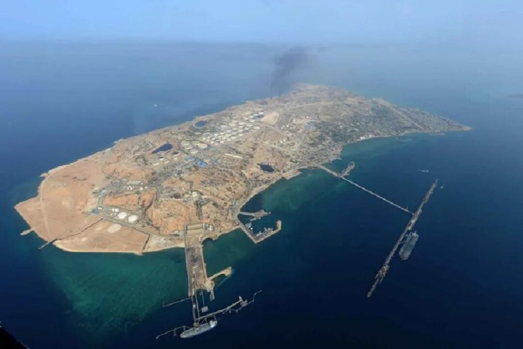 گردش در جزیره ممنوعه